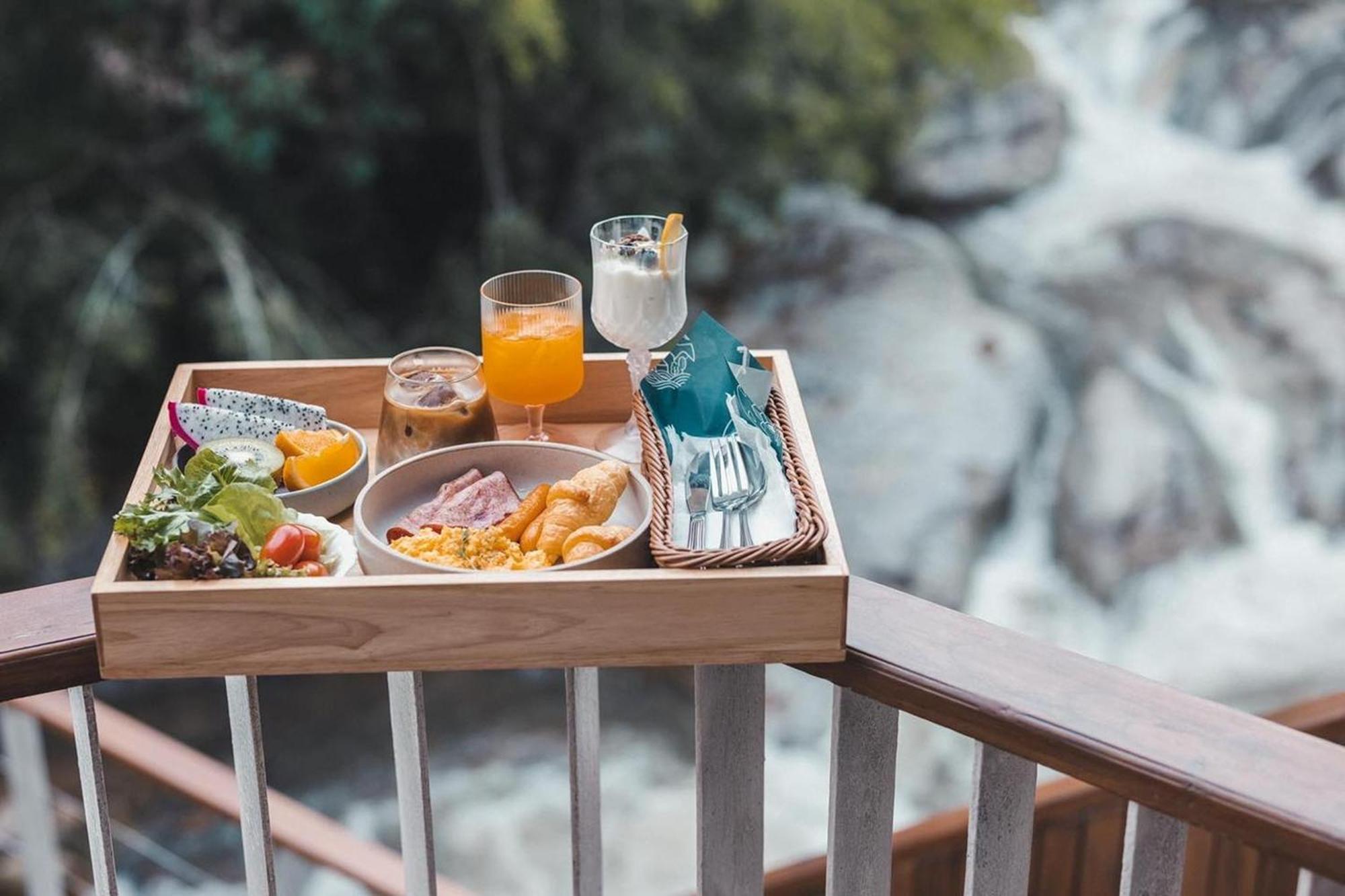 Taryn Tara Cafe And Stay Chiang Mai Ngoại thất bức ảnh