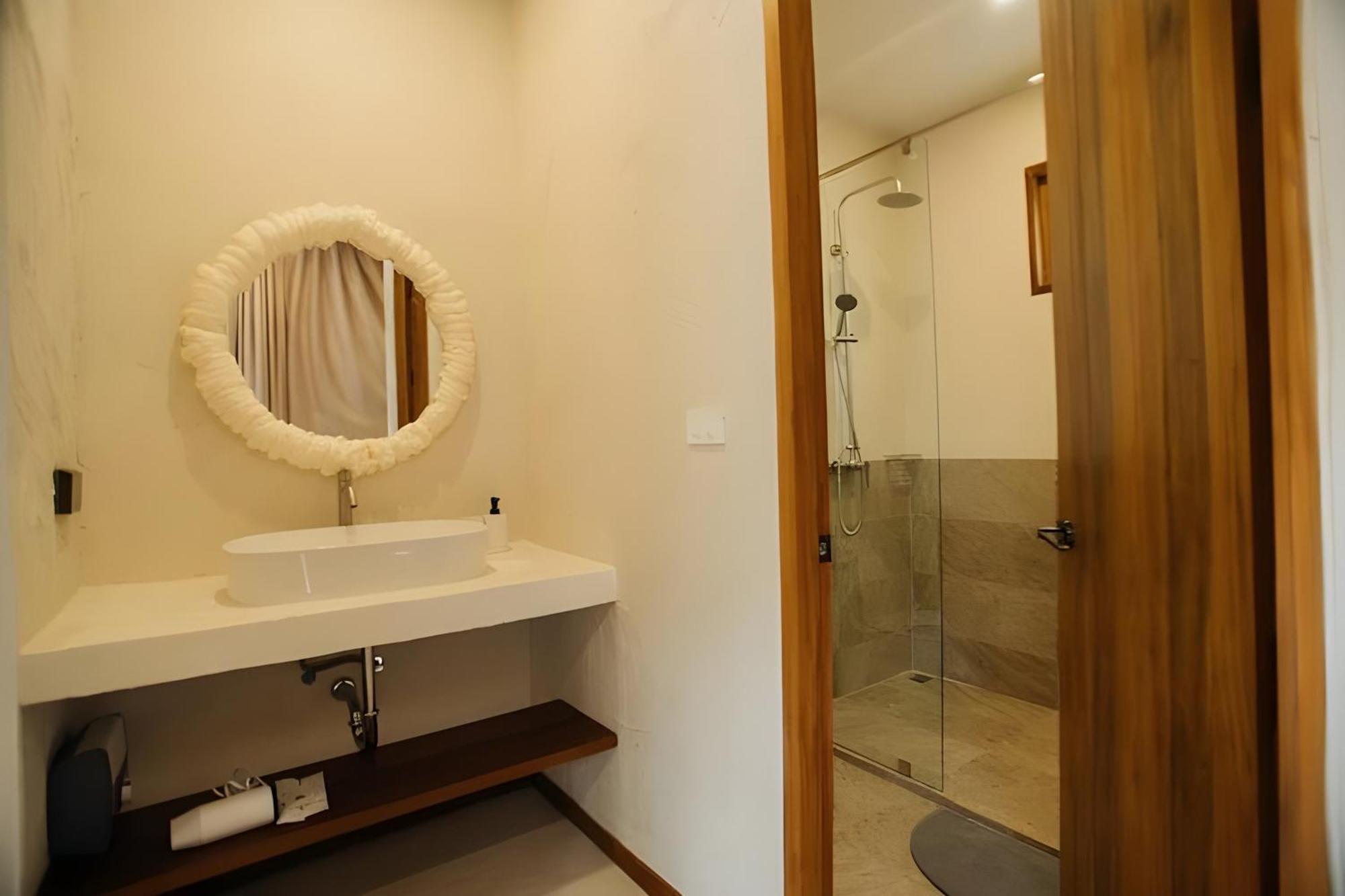 Taryn Tara Cafe And Stay Chiang Mai Ngoại thất bức ảnh