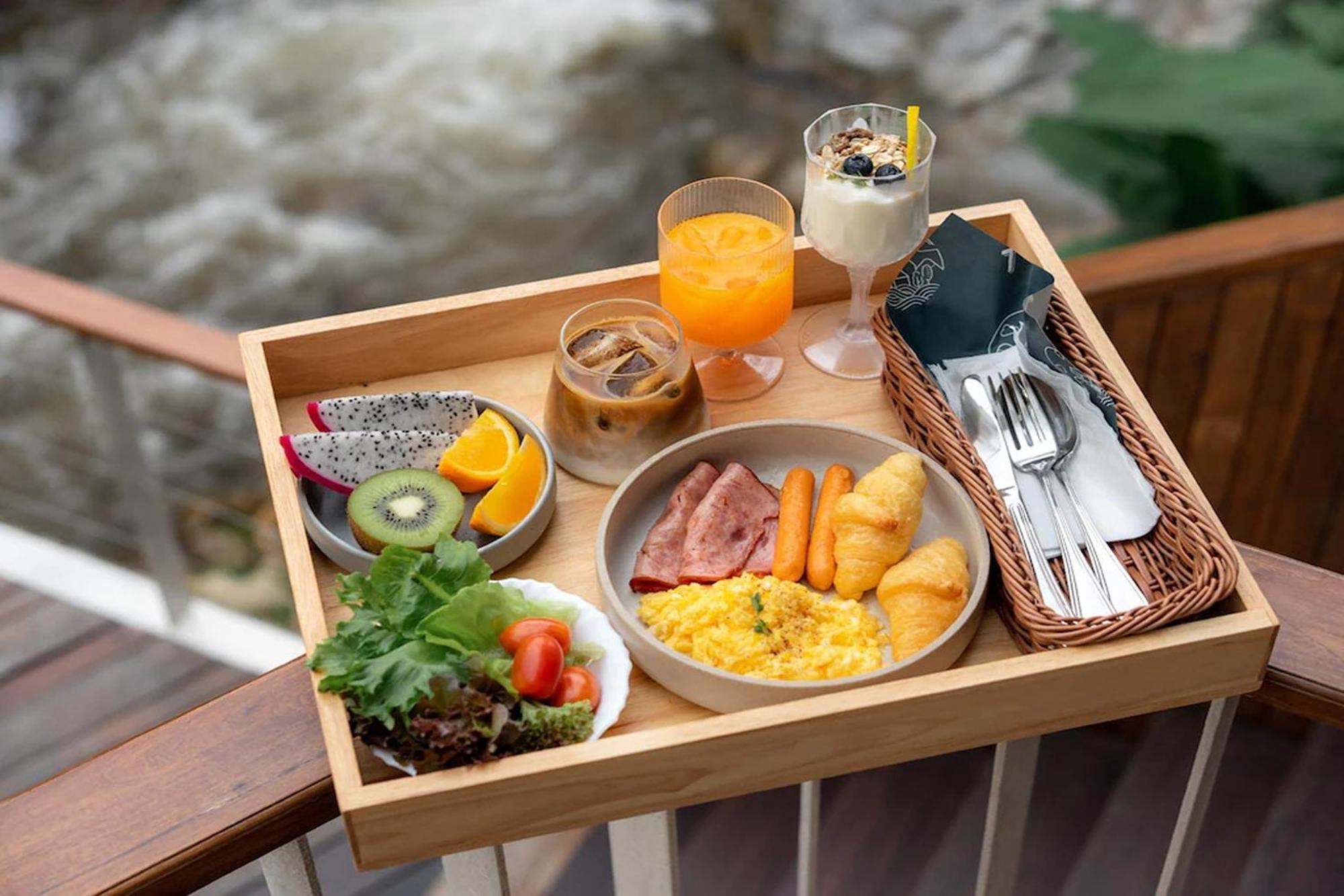 Taryn Tara Cafe And Stay Chiang Mai Ngoại thất bức ảnh